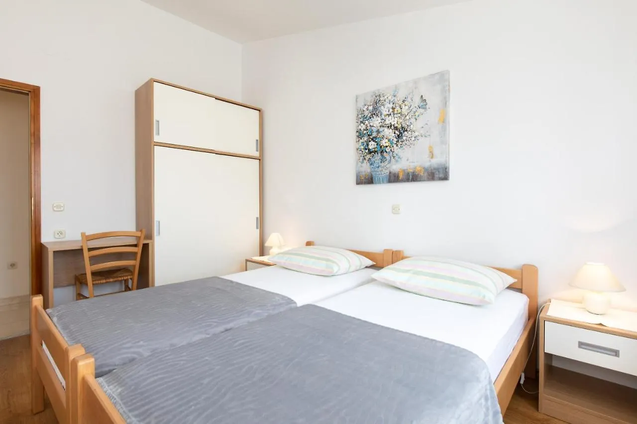 Apartments Dujmovic Ivo 1 Baška