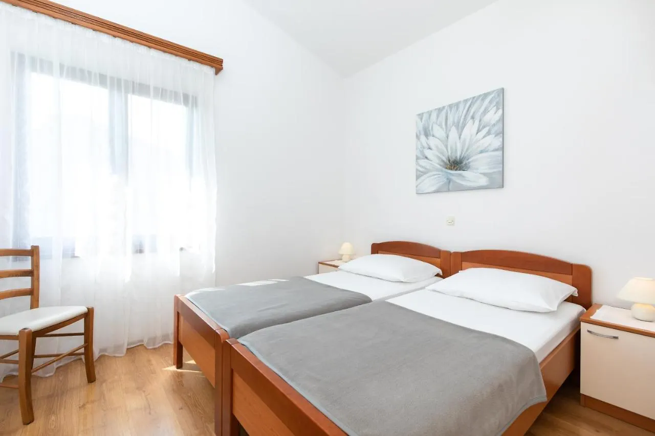 Apartments Dujmovic Ivo 1 Baška