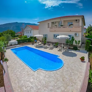Meri Baška