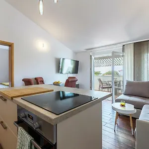 https://apartment-lila.pula-hotels.org
