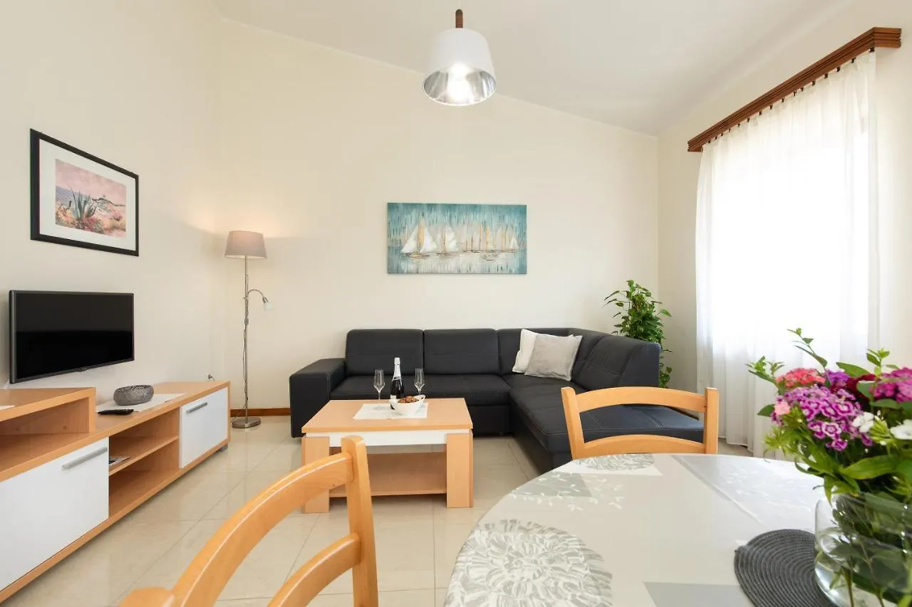Apartments Dujmovic Ivo 1 Baška